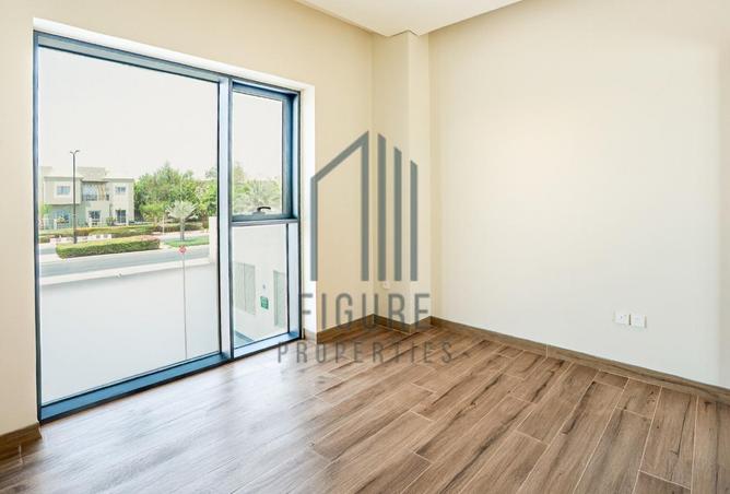 53603702 - Property Main Image