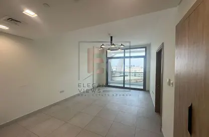 Apartment - 1 Bedroom - 2 Bathrooms for rent in Al Nasr Central Building - Oud Metha - Bur Dubai - Dubai
