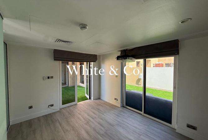 65947949 - Property Image 2