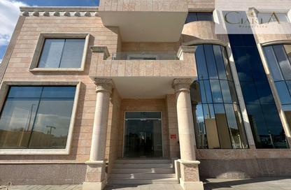 Villa - Studio - 2 Bathrooms for rent in Al Nahyan - Abu Dhabi