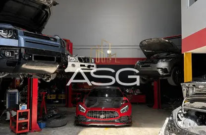 Warehouse - Studio - 1 Bathroom for rent in Umm Ramool - Dubai