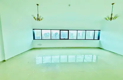 شقة - 2 غرف نوم - 3 حمامات للايجار في شارع التعاون الجديد - التعاون - الشارقة