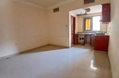 Apartment - Studio - 1 for rent in Fire Station Road - Muwaileh - Sharjah