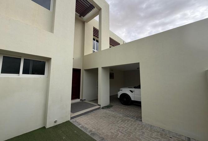 76987671 - Property Image 3