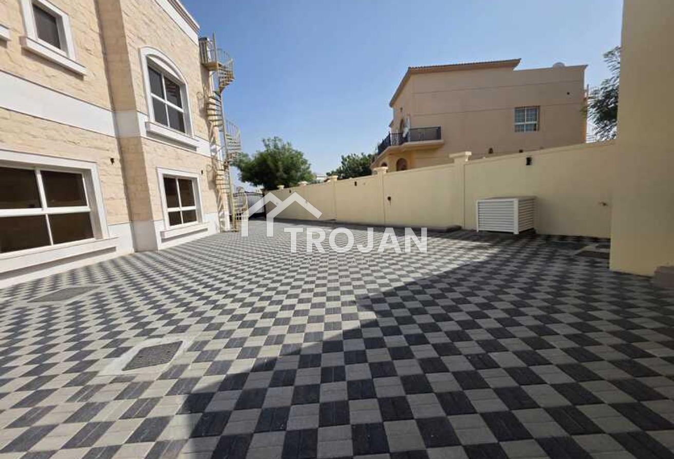 Negotiable | New 5BR Villa | Maid & Driver photo 22