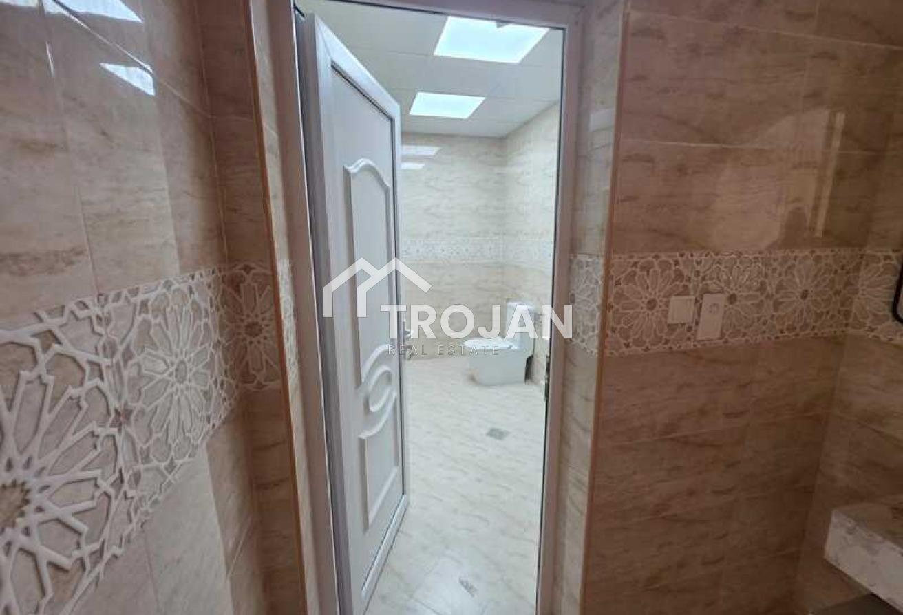 Negotiable | New 5BR Villa | Maid & Driver photo 11