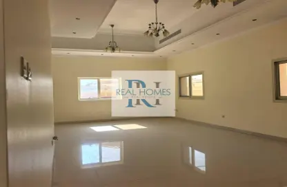 Villa - 5 Bedrooms - 6 Bathrooms for rent in Al Warqa'a 3 - Al Warqa'a - Dubai