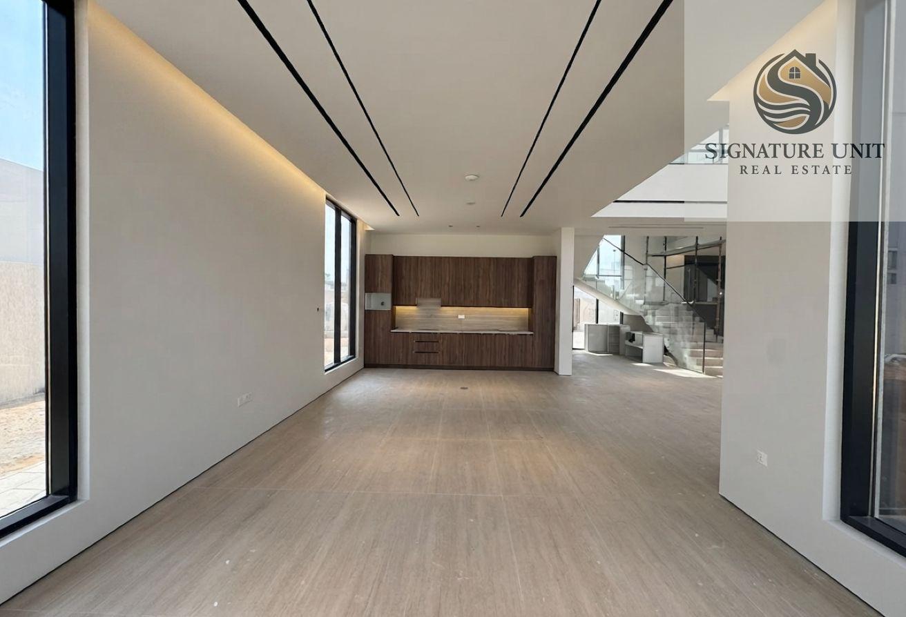 Brand New | 5BR Villa with Driver | 3 Parking photo 8
