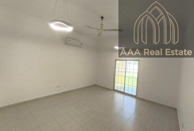 98240560 - Property Image 3