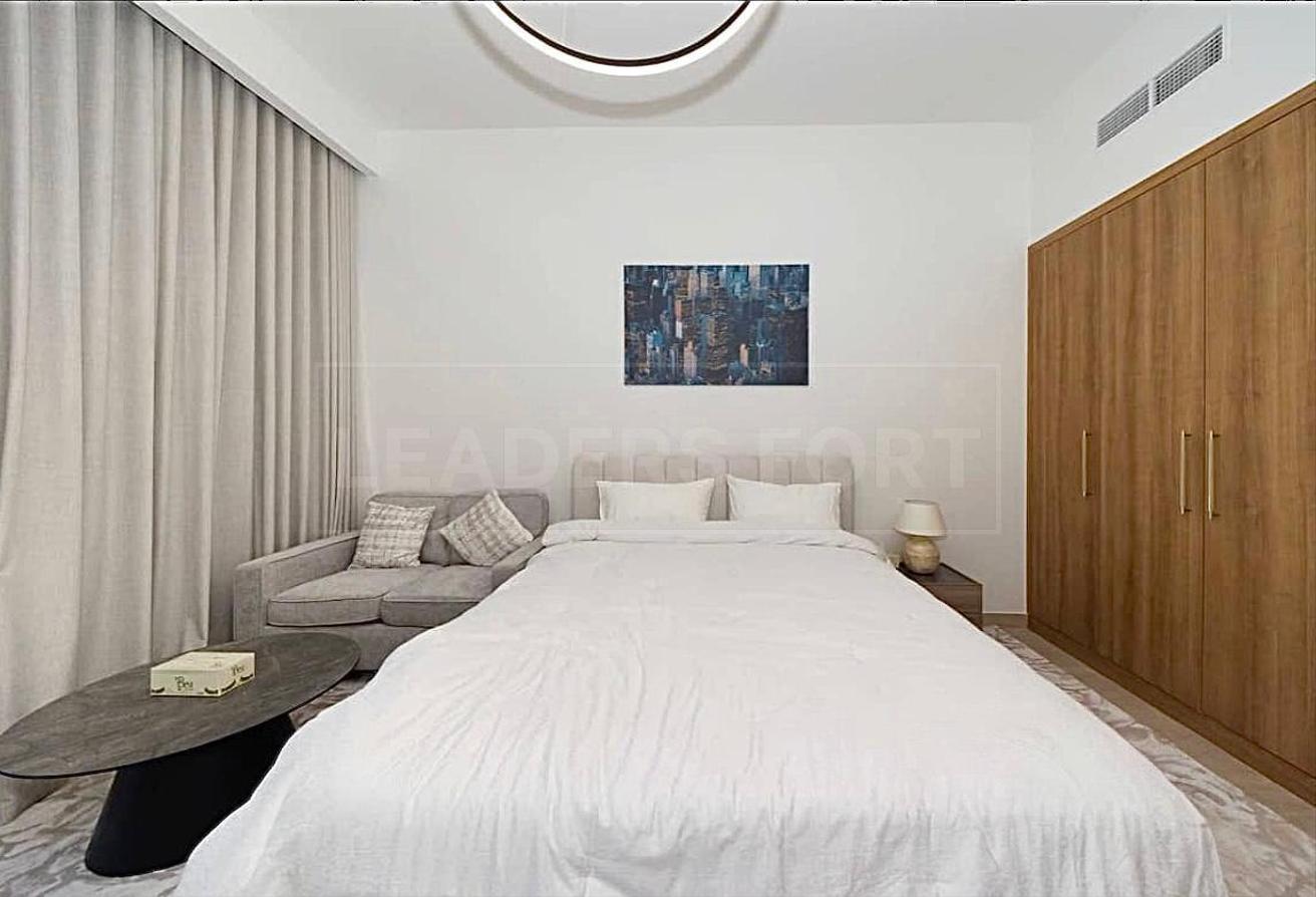 Fully Furnished | Beachfront Living | Vacant Now photo 9