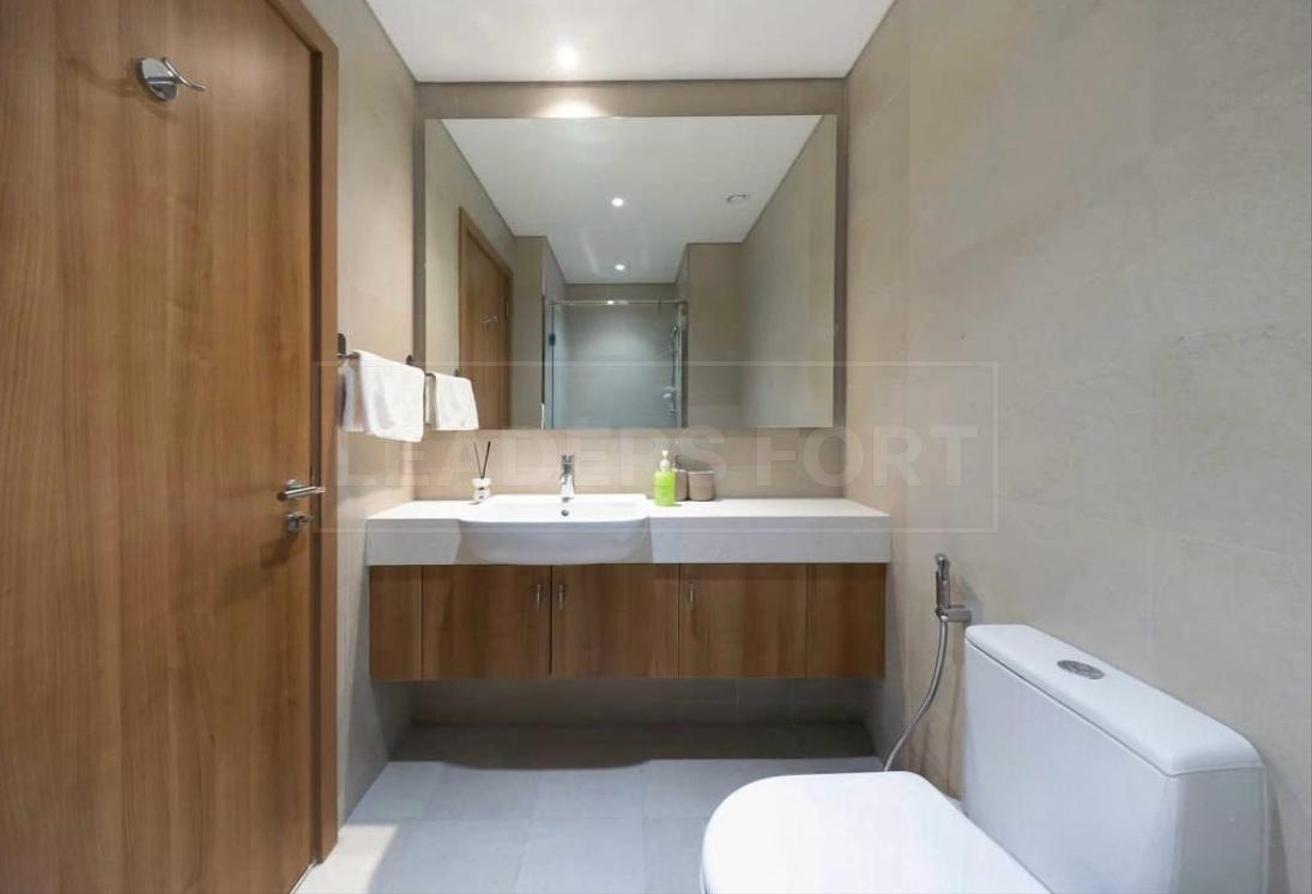 Fully Furnished | Beachfront Living | Vacant Now photo 7