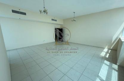 Apartment - 3 - 4 for rent in Al Mamzar - Al Mamzar - Sharjah - Sharjah
