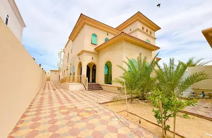 Villa - 5 Bedrooms - 7 Bathrooms for rent in Hoshi - Al Badie - Sharjah