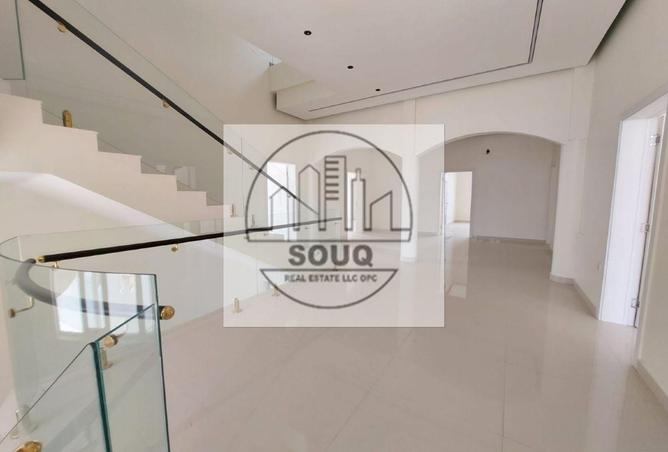 132010034 - Property Image 3