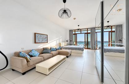 Apartment - Studio - 1 for rent in Palm Views West - Palm Views - Palm Jumeirah - Dubai Apartment - Studio - 1 for rent in Palm Views West - Palm Views - Palm Jumeirah - Dubai