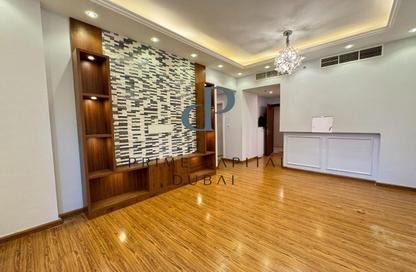 Apartment - 3 Bedrooms - 4 Bathrooms for sale in Zahra Apartments 1A - Zahra Apartments 1 - Zahra Apartments - Town Square - Dubai