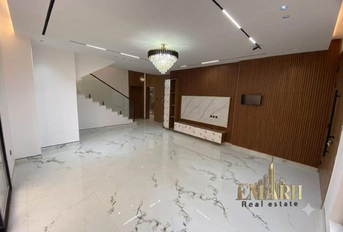 145503762 - Property Image 2