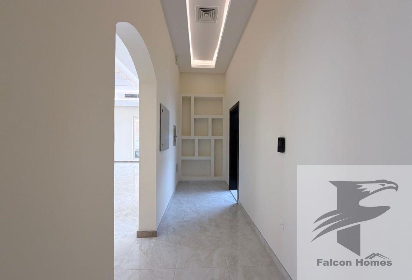 Spacious 4BR Villa with Garden Area | Single Floor photo 3