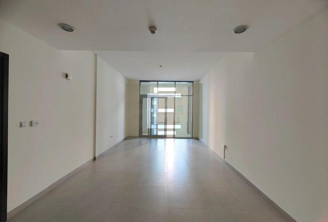 84071196 - Property Main Image