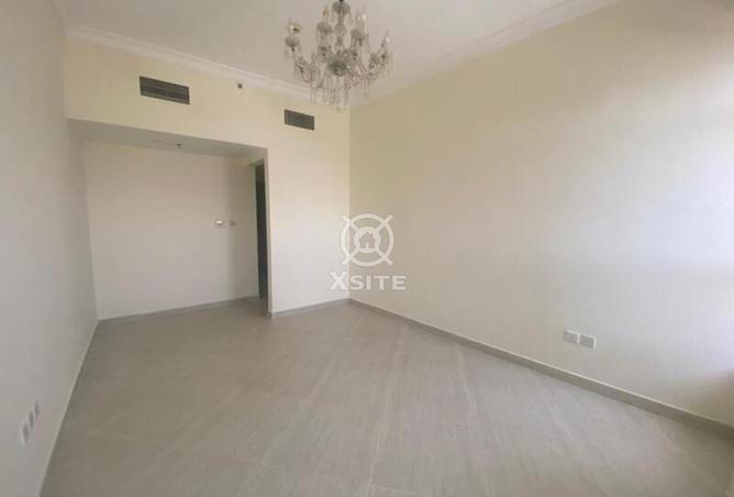 100867989 - Property Main Image
