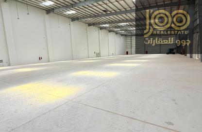 Warehouse - Studio - 2 for rent in Umm Al Thuoob - Umm Al Quwain
