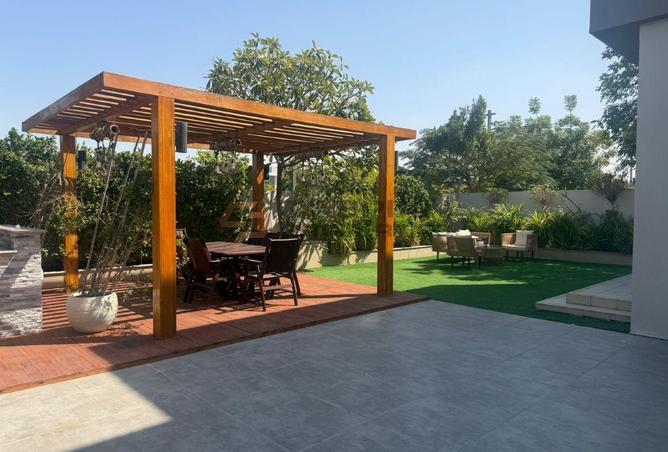 73110845 - Property Image 3