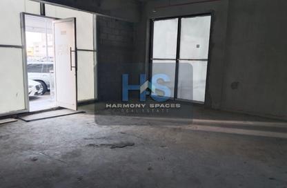 Retail - Studio - 1 Bathroom for rent in Azizi Plaza - Al Furjan - Dubai