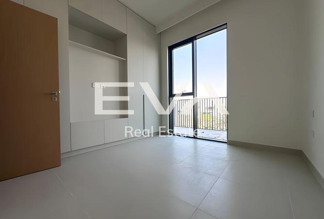 BRAND NEW | COMMUNITY VIEW | READY TO MOVE IN photo 2