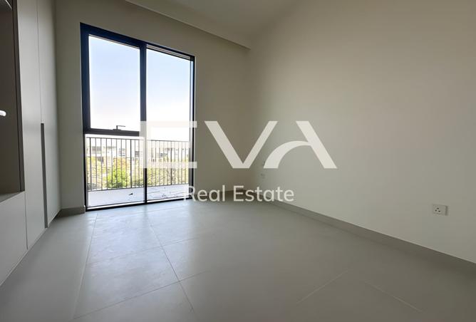 BRAND NEW | COMMUNITY VIEW | READY TO MOVE IN photo 3