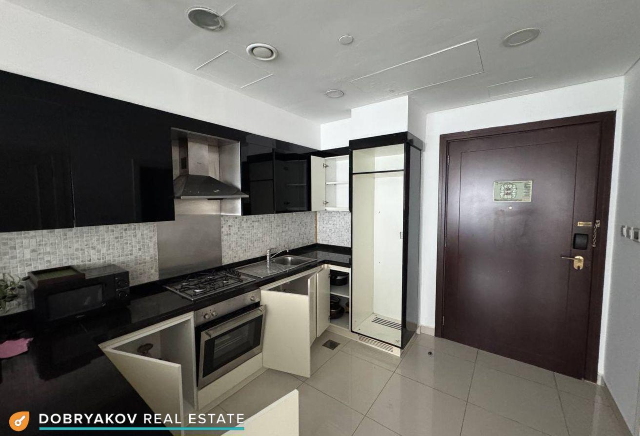 Vacant | High floor | Furnished photo 12