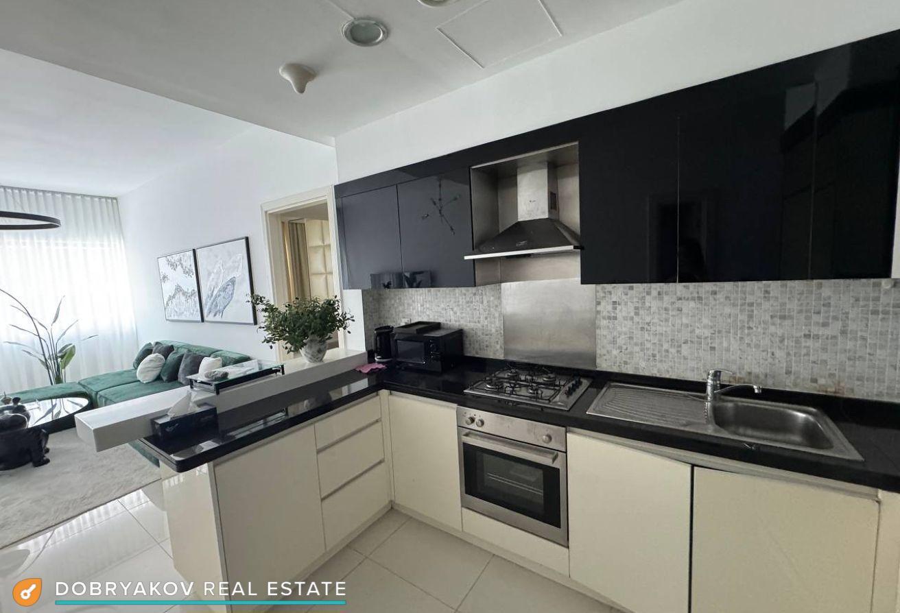 Vacant | High floor | Furnished photo 3