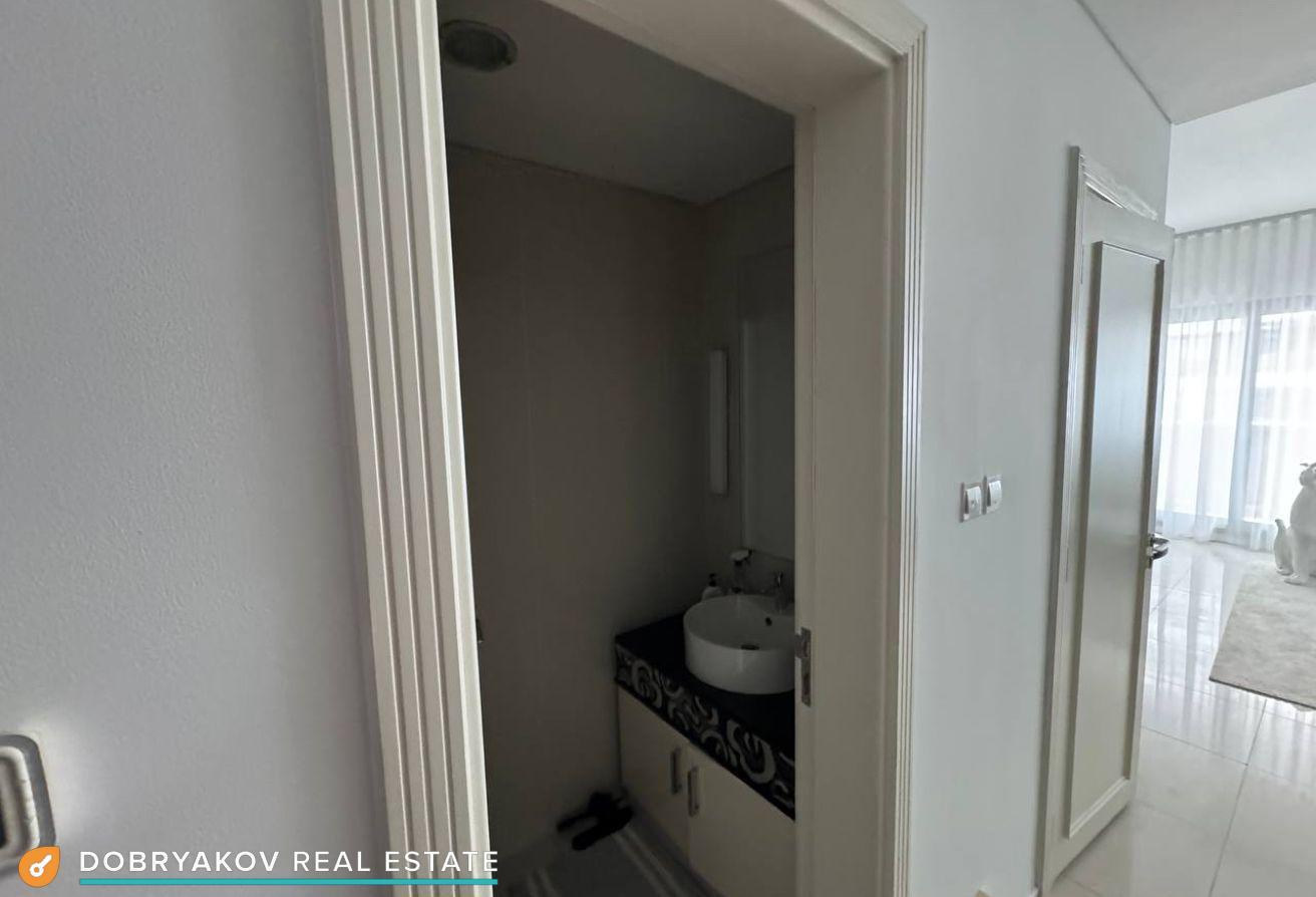 Vacant | High floor | Furnished photo 11