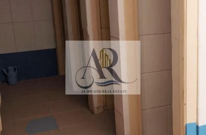 Labor Camp - Studio - 7+ Bathrooms for rent in Al Sajaa S - Al Sajaa - Sharjah