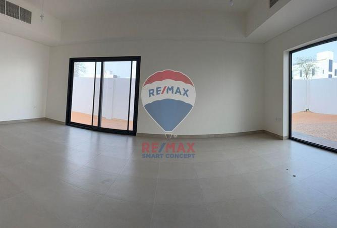 74238182 - Property Image 2