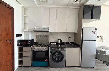 Apartment - Studio - 1 for rent in Binghatti Crystals - Dubai Silicon Oasis - Dubai