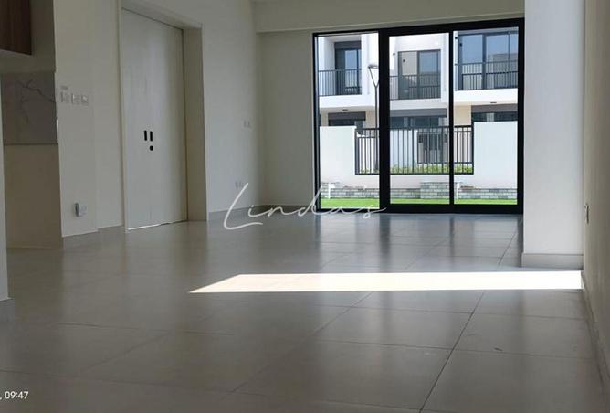 145502851 - Property Image 3