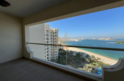 Apartment - 1 - 2 for rent in Al Basri - Shoreline Apartments - Palm Jumeirah - Dubai