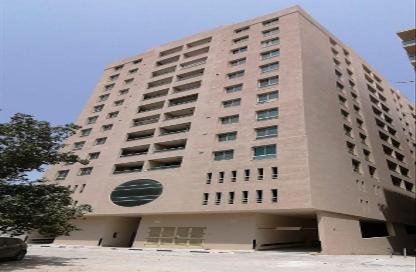 Apartment - 2 Bedrooms - 2 Bathrooms for rent in Al Qulaya'ah - Al Sharq - Sharjah