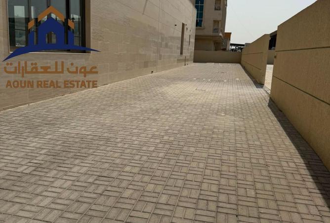 109052802 - Property Image 2
