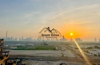 Apartment - 1 Bedroom - 2 Bathrooms for rent in Dome Tower - Al Jaddaf - Dubai