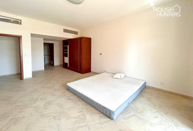87027075 - Property Image 2