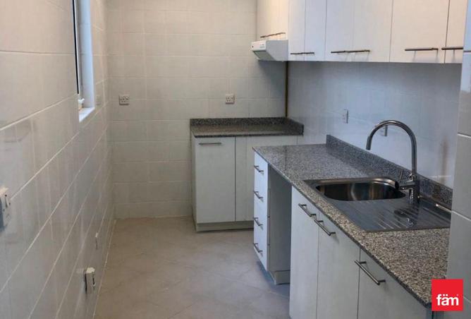 74233635 - صورة العقار 3