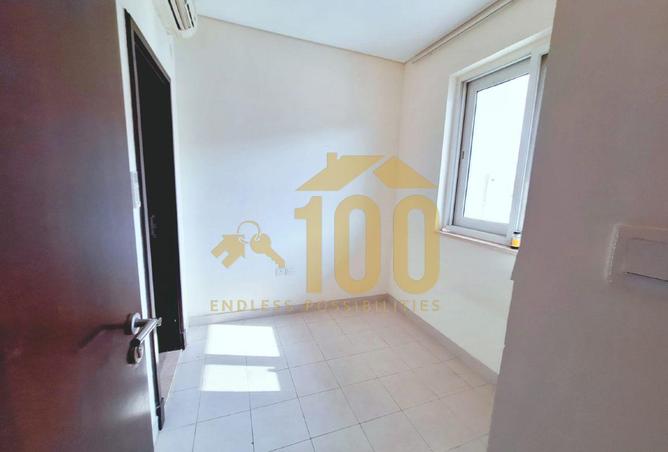 81127657 - Property Image 3