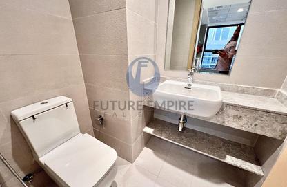 Apartment - 1 Bedroom - 2 Bathrooms for rent in Jumeirah Garden City - Al Satwa - Dubai