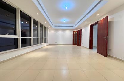 Apartment - 2 Bedrooms - 2 Bathrooms for rent in Al Fardan Building - Airport Road - Abu Dhabi Apartment - 2 Bedrooms - 2 Bathrooms for rent in Al Fardan Building - Airport Road - Abu Dhabi