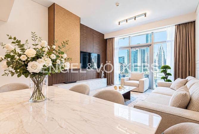 Luxurious | Upgraded | Bright & Spacious photo 3