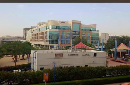 Apartment - 3 Bedrooms - 4 Bathrooms for rent in Amna House - Al Garhoud - Dubai