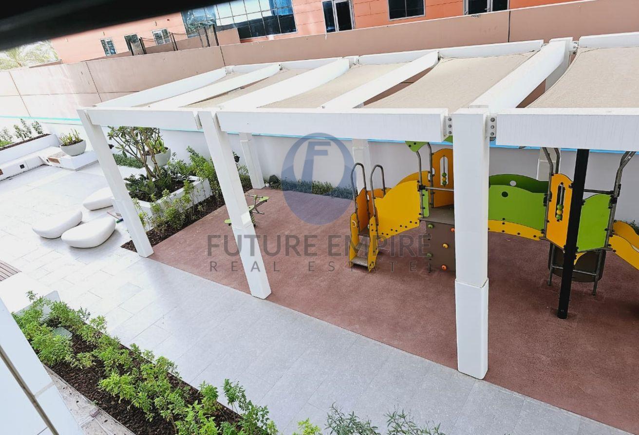 WATERFRONT APARTMENT |HUGE 2BR + MAID| White Goods photo 10