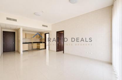 شقة - 2 غرف نوم - 3 حمامات للايجار في مساكن النخبة رقم 1 - مساكن النخبة الرياضية - مدينة دبي الرياضية - دبي