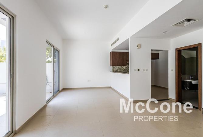 132004184 - Property Image 2